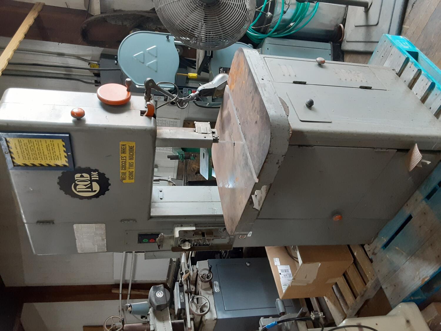 Grob 18" Vertical Bandsaw Image