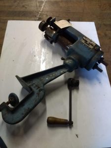 Roper Whitney Pexto 622E Rotary Machine/Hand Beader Image